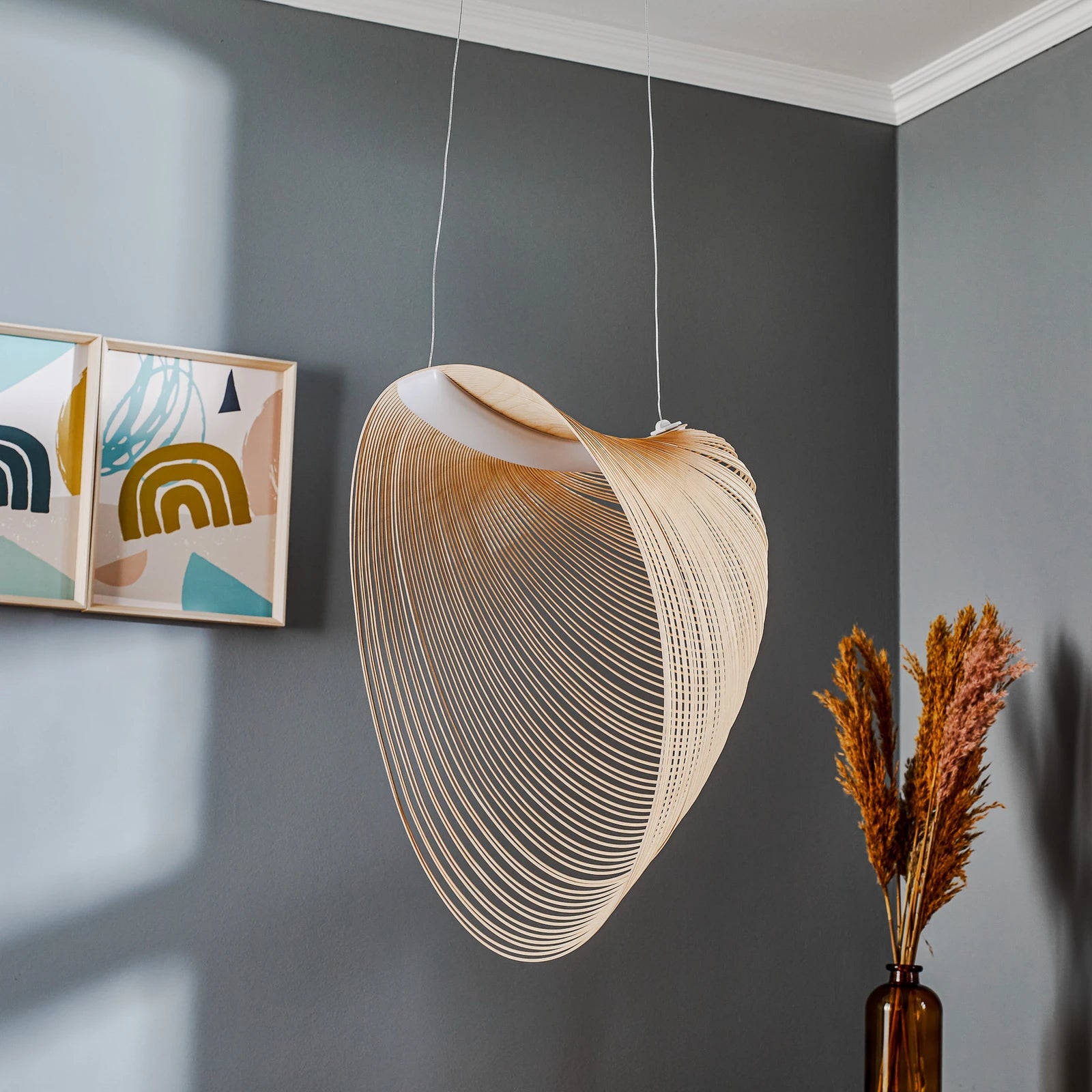 Wave‑Form Wooden Pendant Light