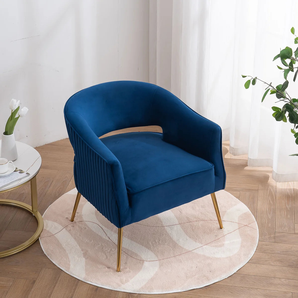 Amara Luxe Armchair