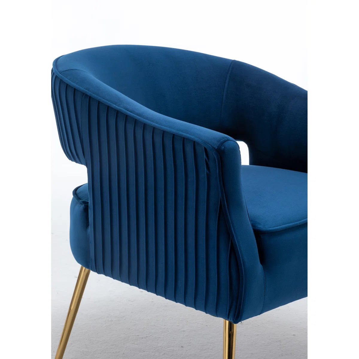 Amara Luxe Armchair