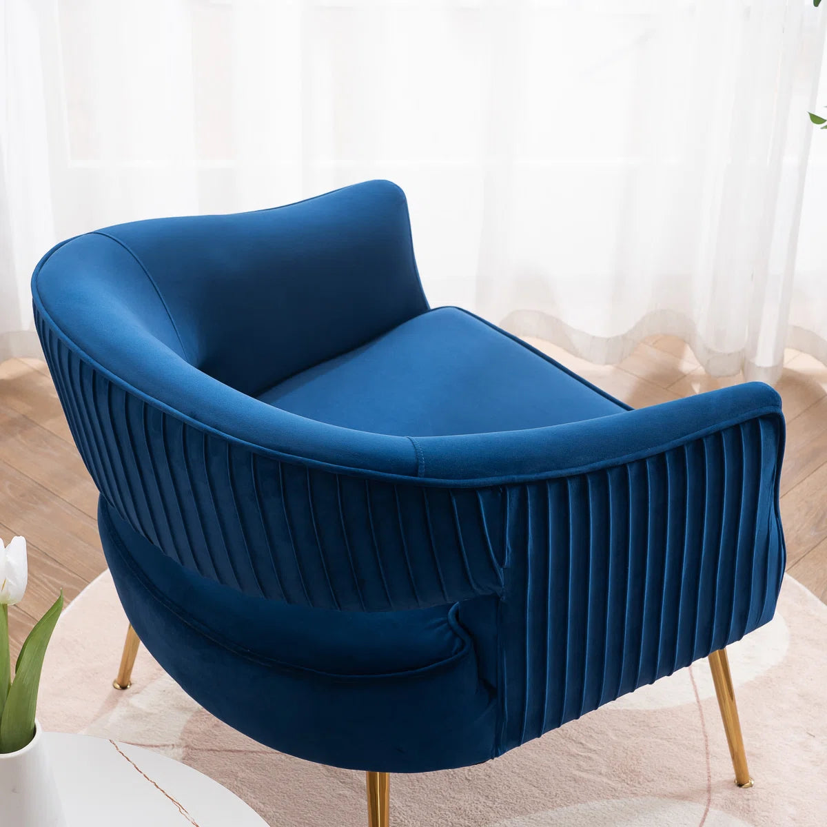 Amara Luxe Armchair