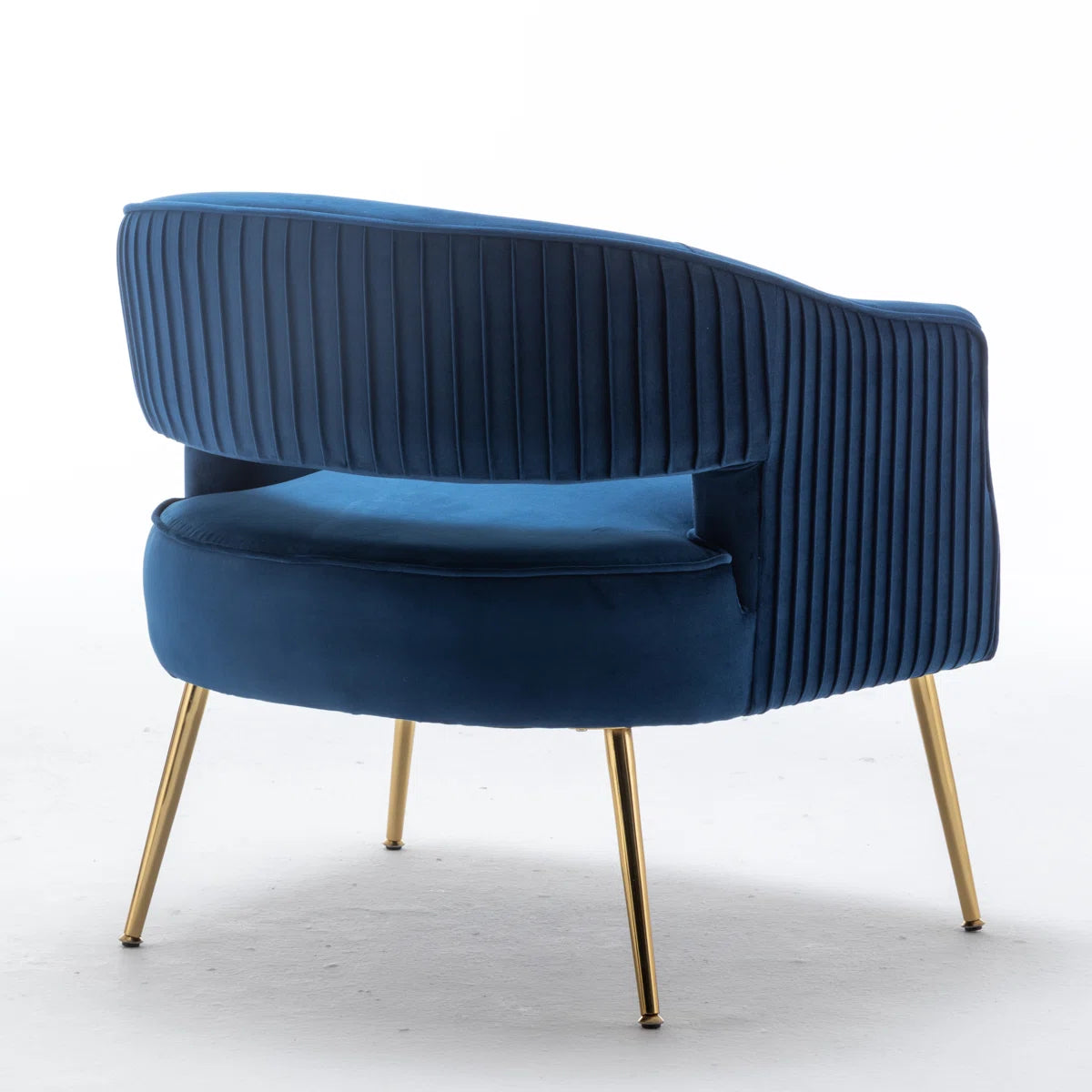 Amara Luxe Armchair