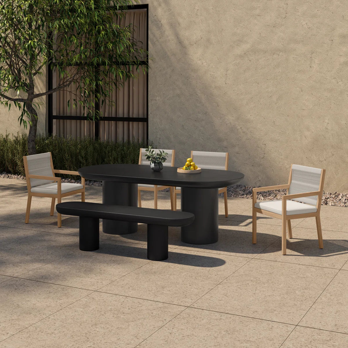 Lykka Dining Table