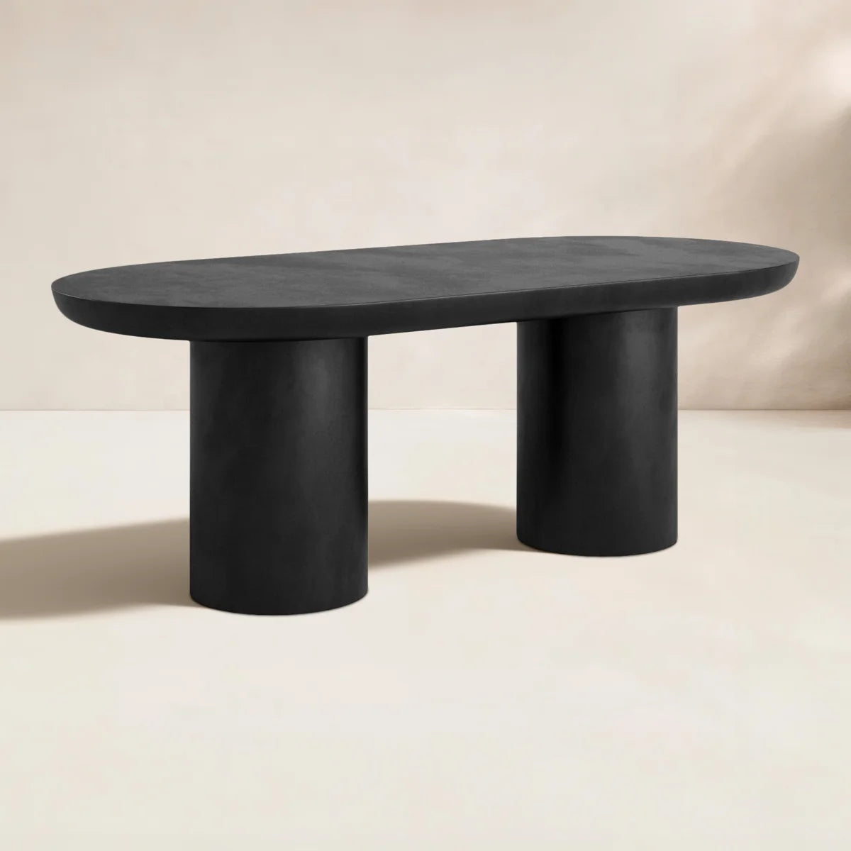 Lykka Dining Table
