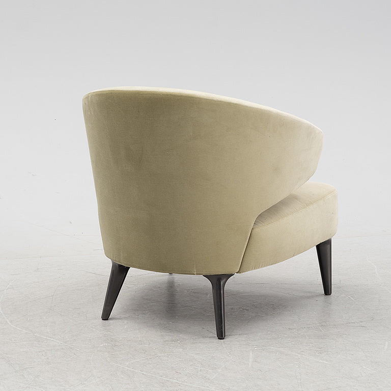Astonia Lounge Chair