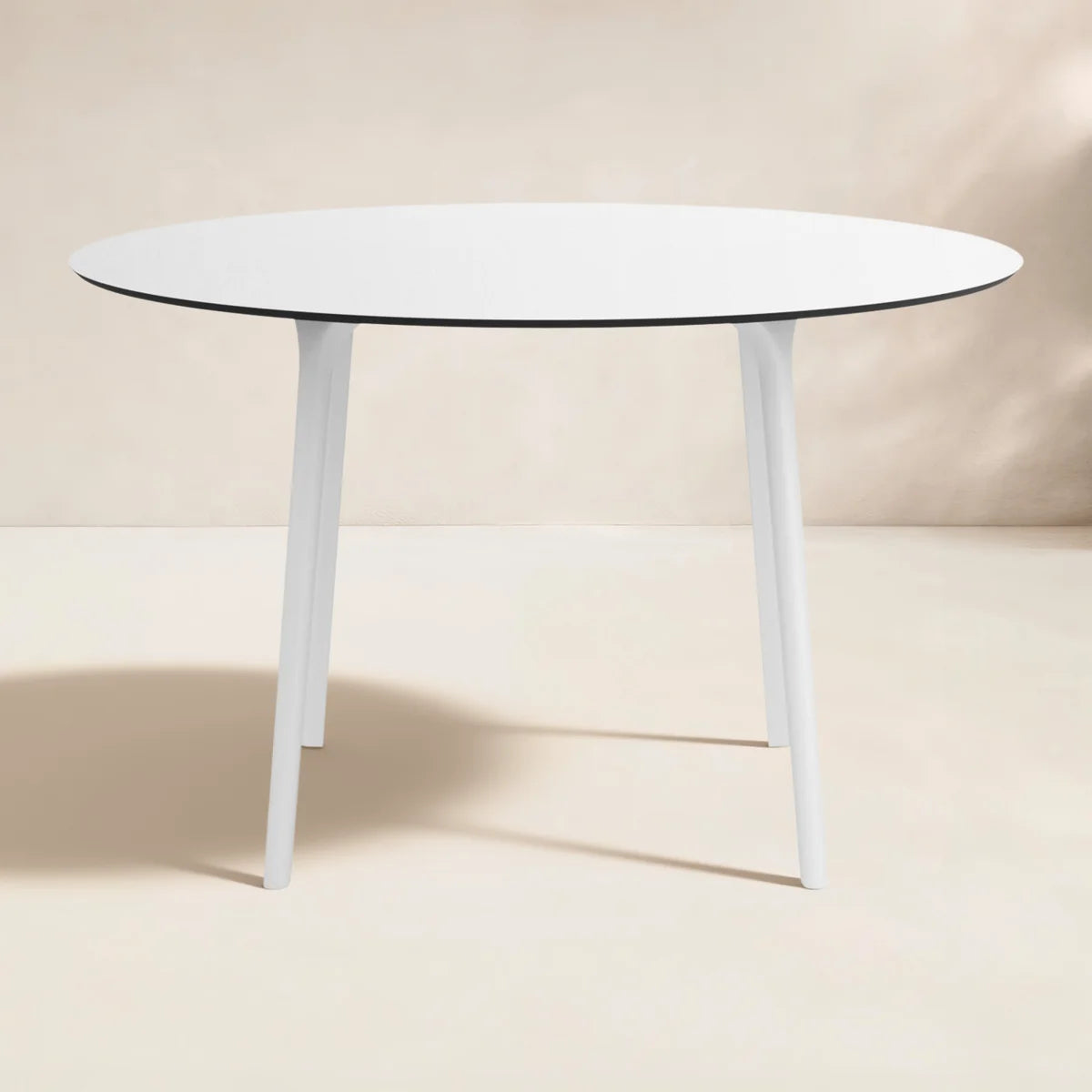 Luminous Outdoor Dining Table