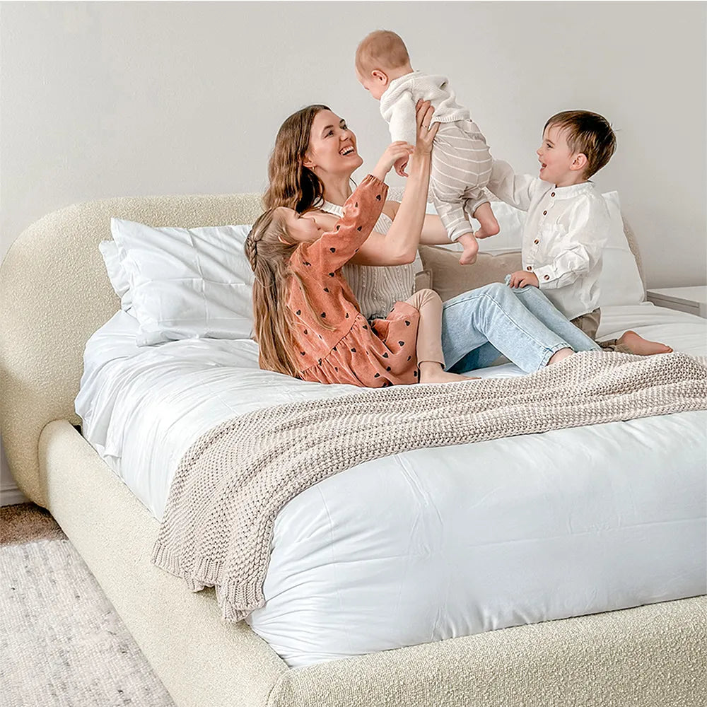 Donal Daniella Bed