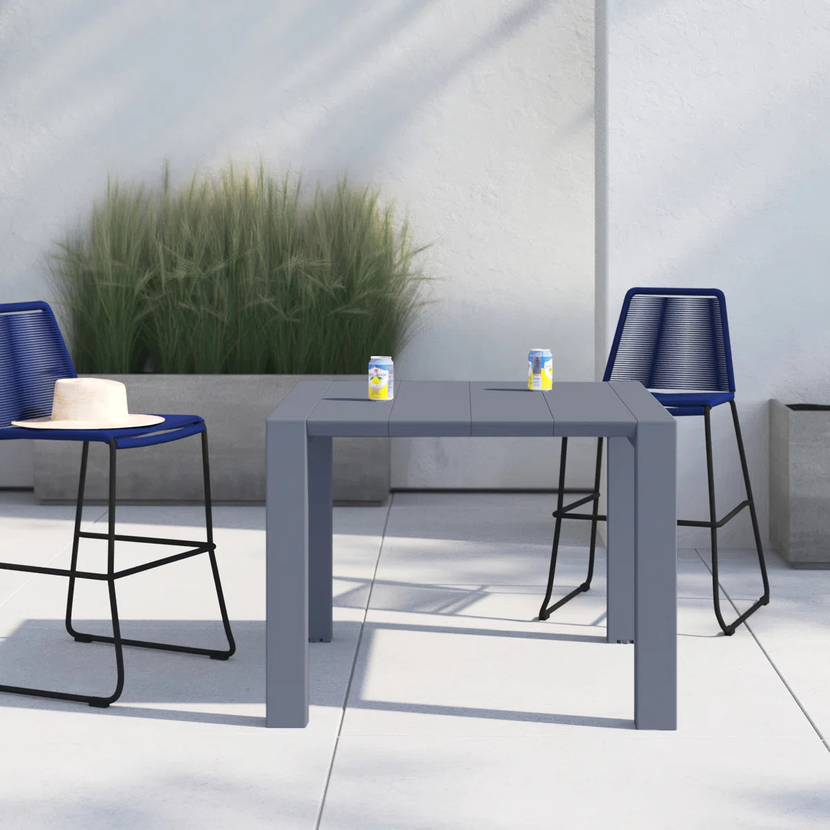 Plastic / Acrylic Outdoor Dining Table