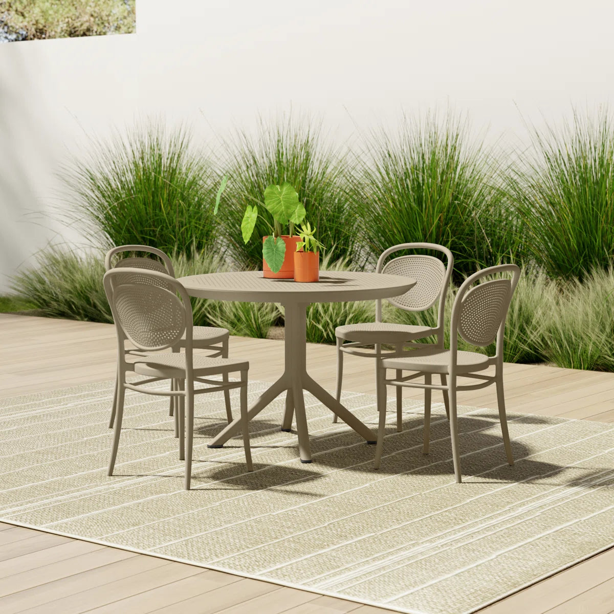 Eclipse Outdoor Dining Set