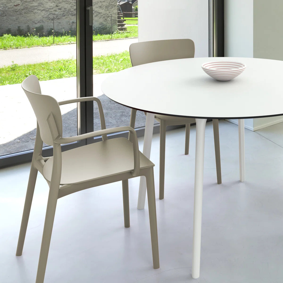 Vertex Dining Set