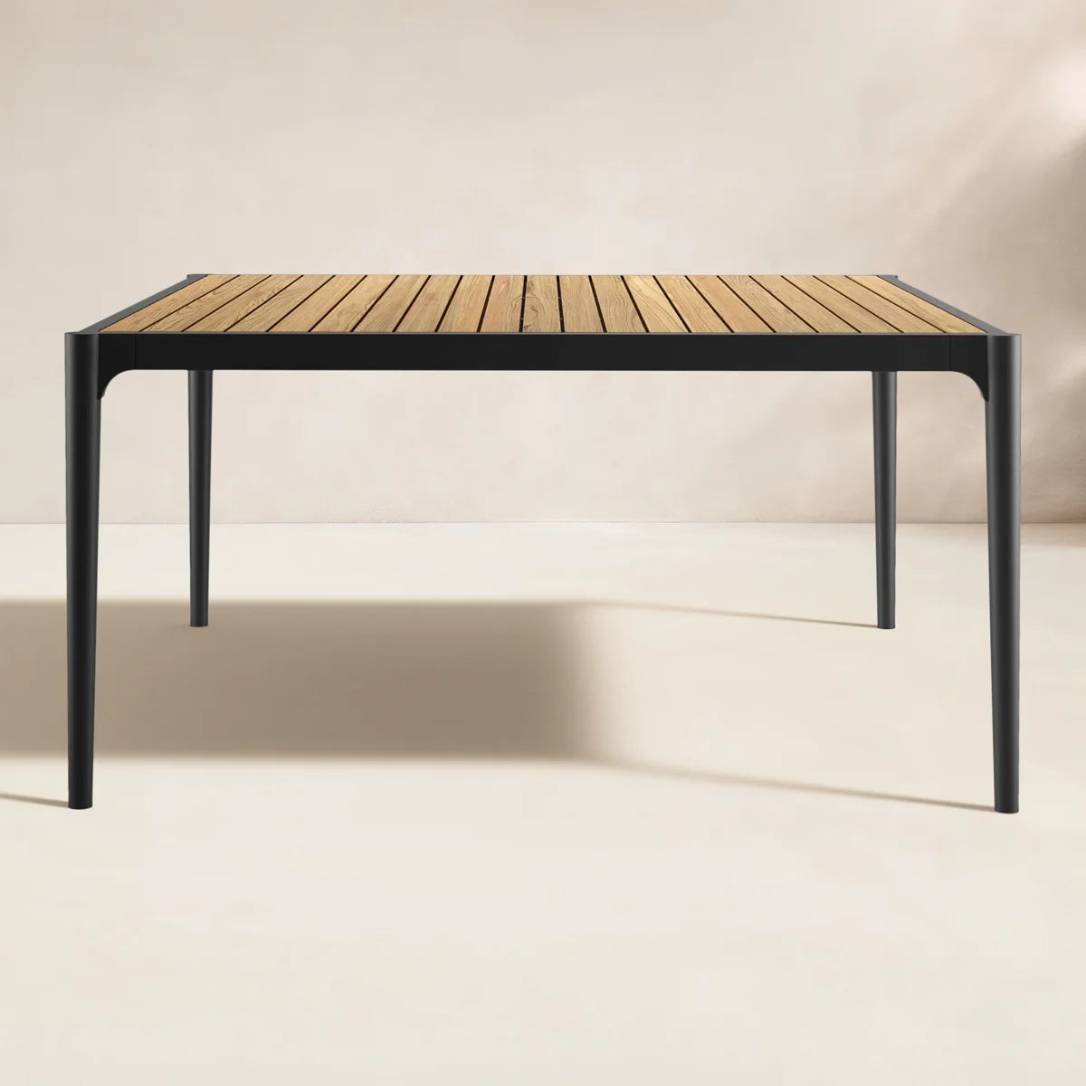 Franky Dining Table