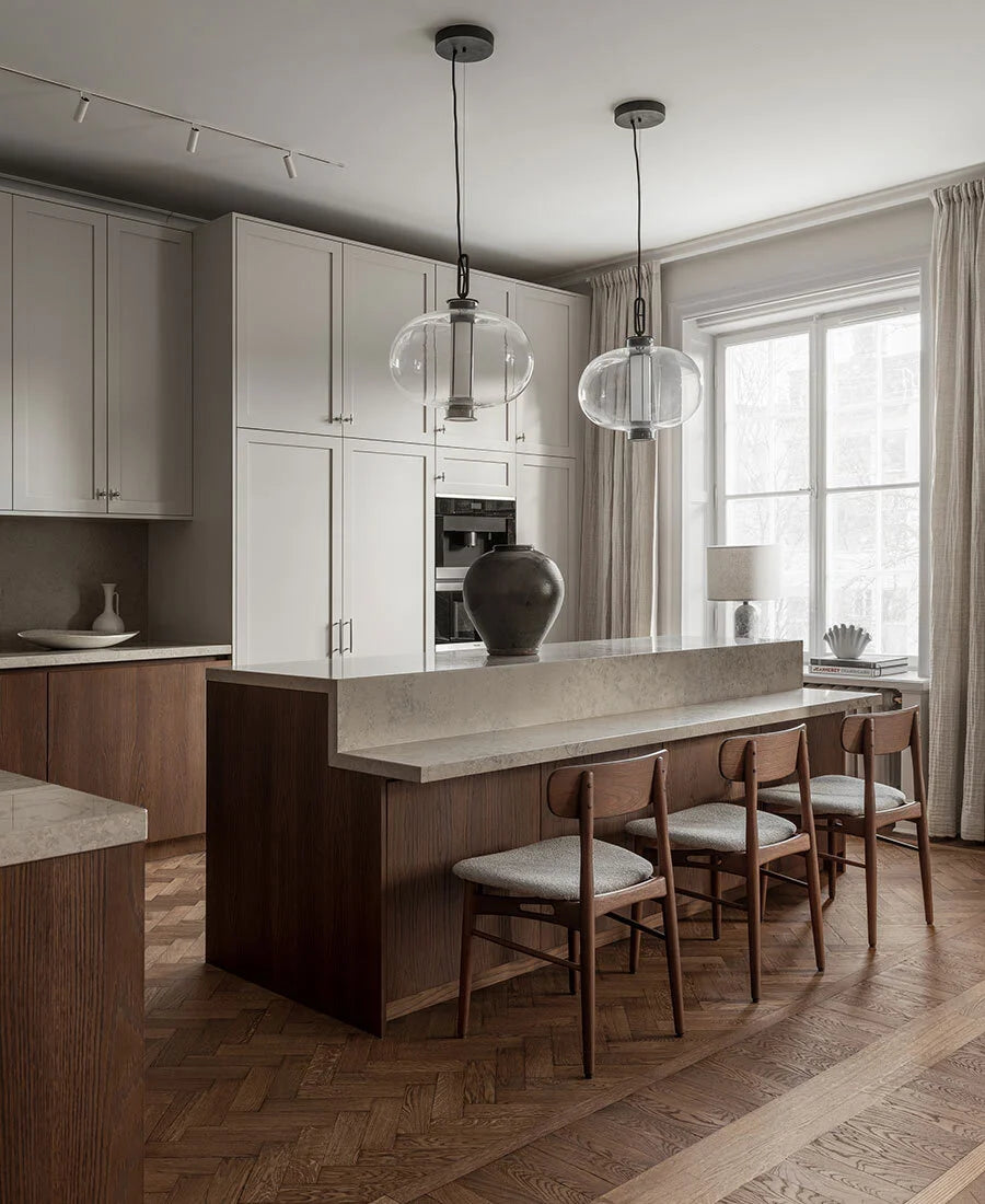 Harmonious Shaker Kitchen with Stained Oak