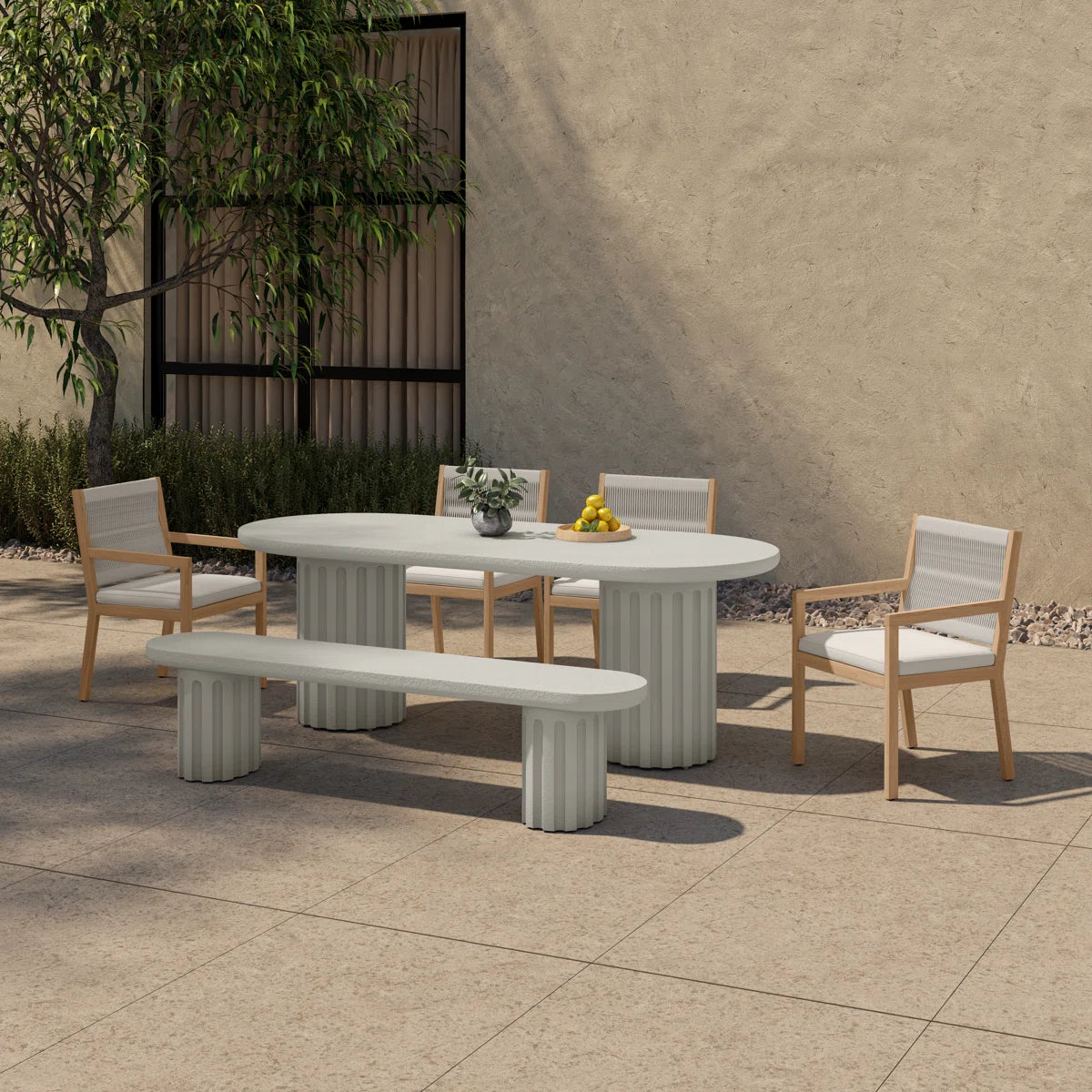 Vixes Dining Table
