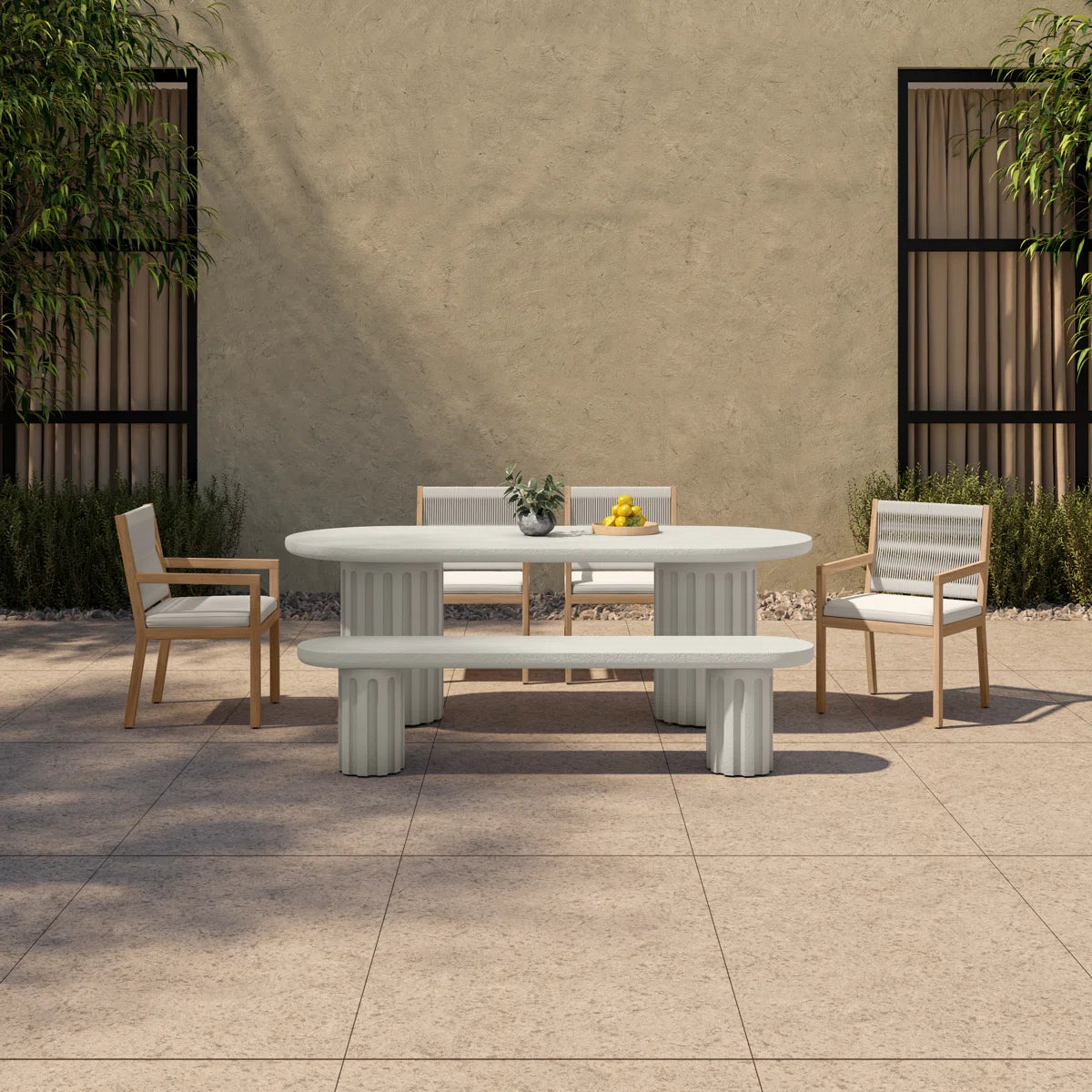 Vixes Dining Table