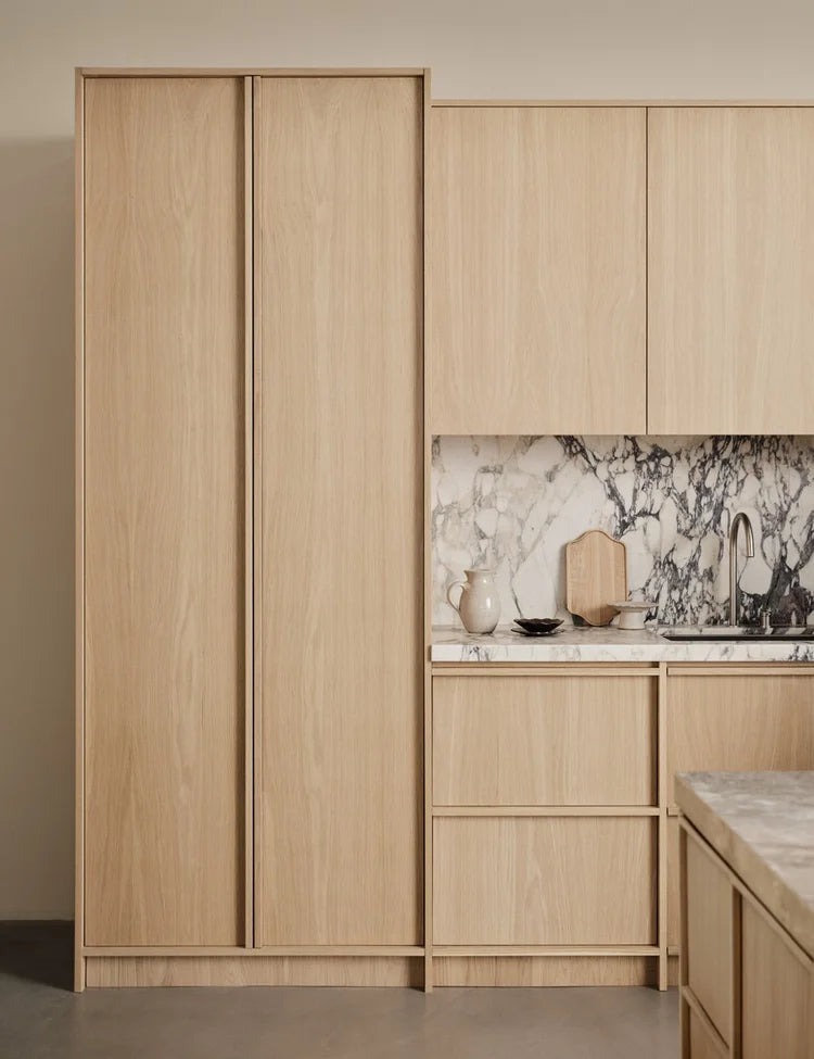 Light Oak & Calacatta Viola Kitchen