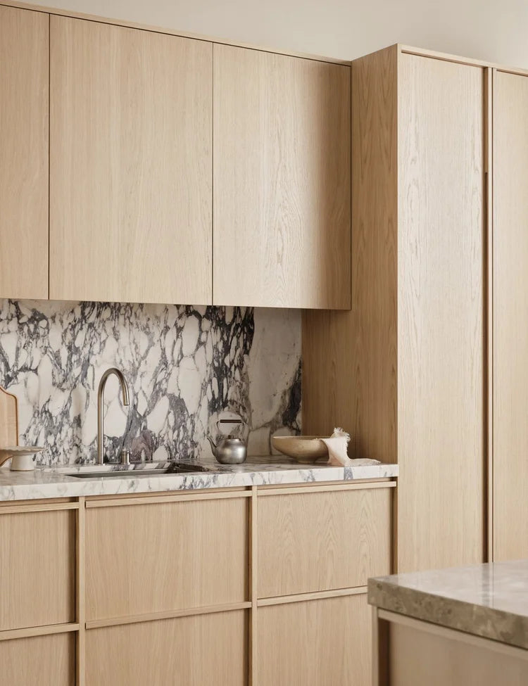 Light Oak & Calacatta Viola Kitchen