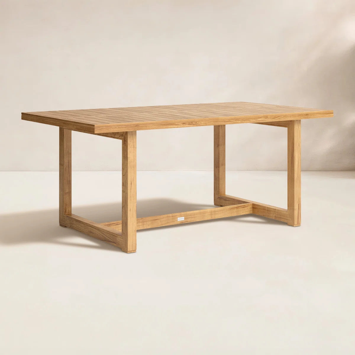 Saphir Dining Table