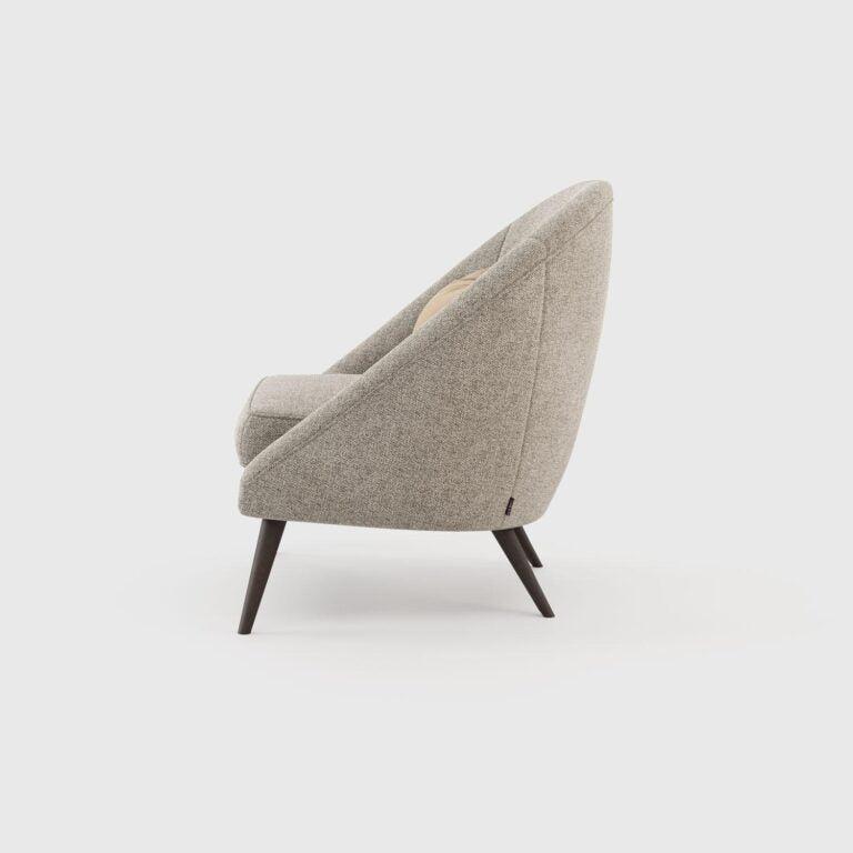 Moniac launch Armchair