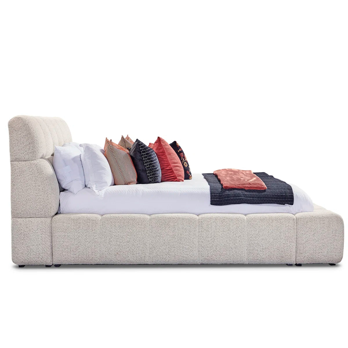 Pulo Upholstered Bed
