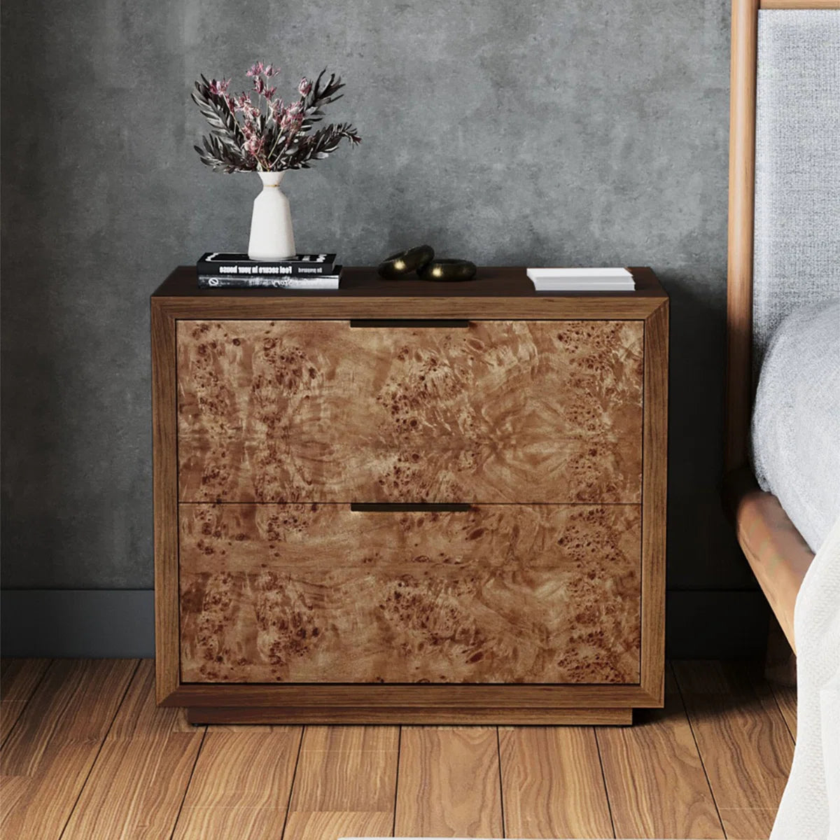 Veyra Nightstand
