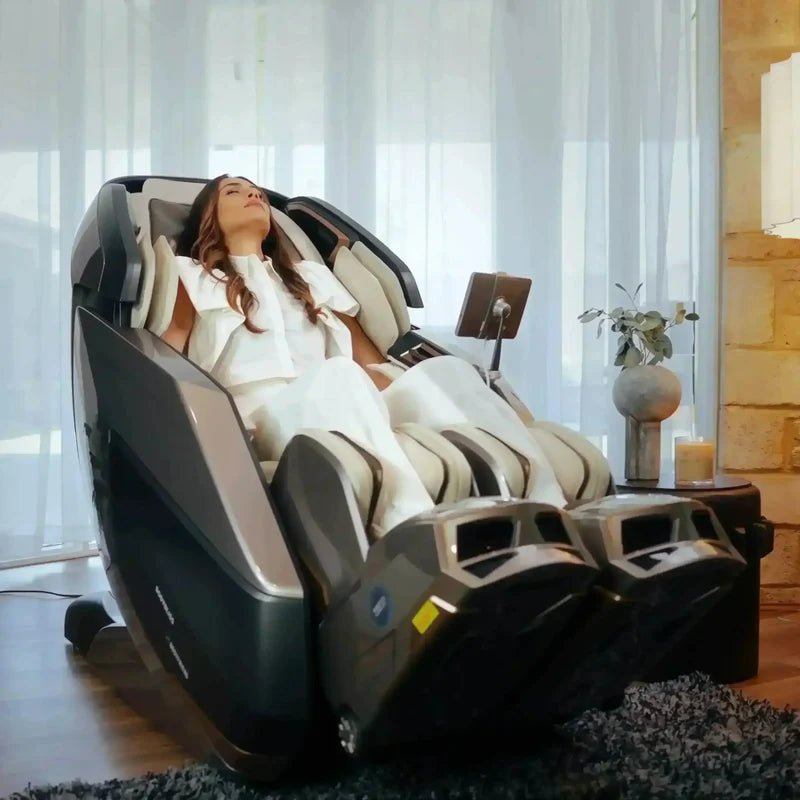 AI Robotic Massage Chair (Glacier Silver)