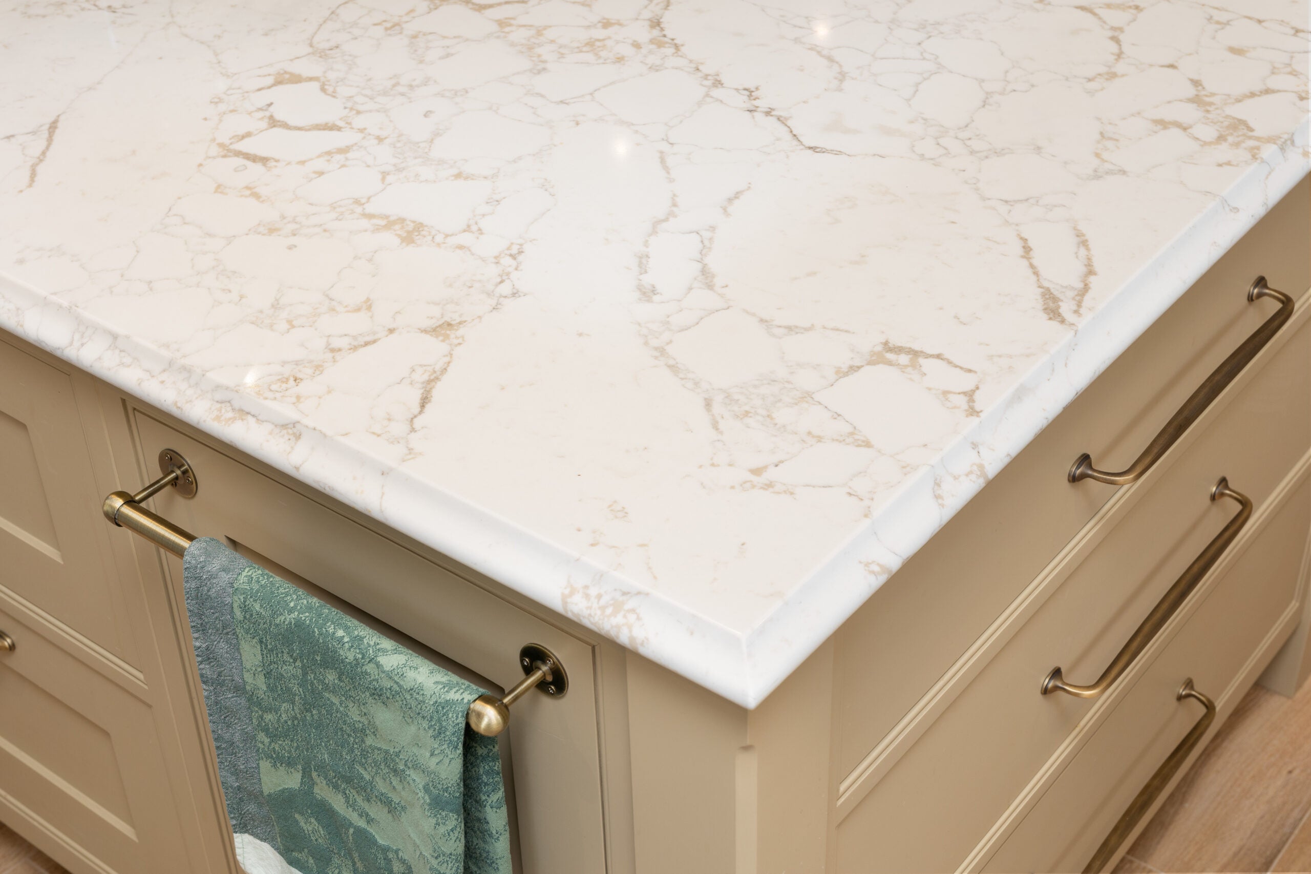 The Charming Country Shaker Kitchen