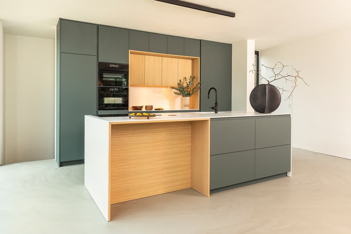 The Verde Oak Kitchen