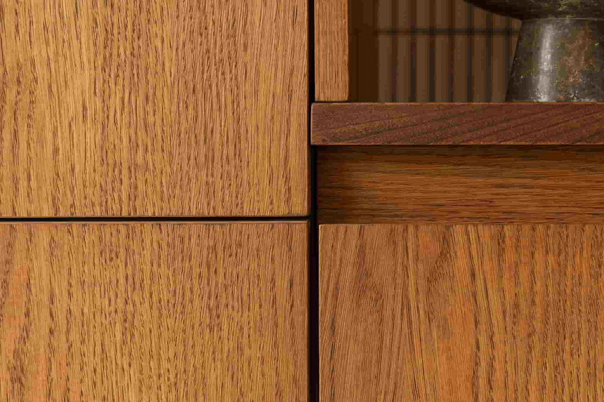 The Warm Oak Modern Kitchen