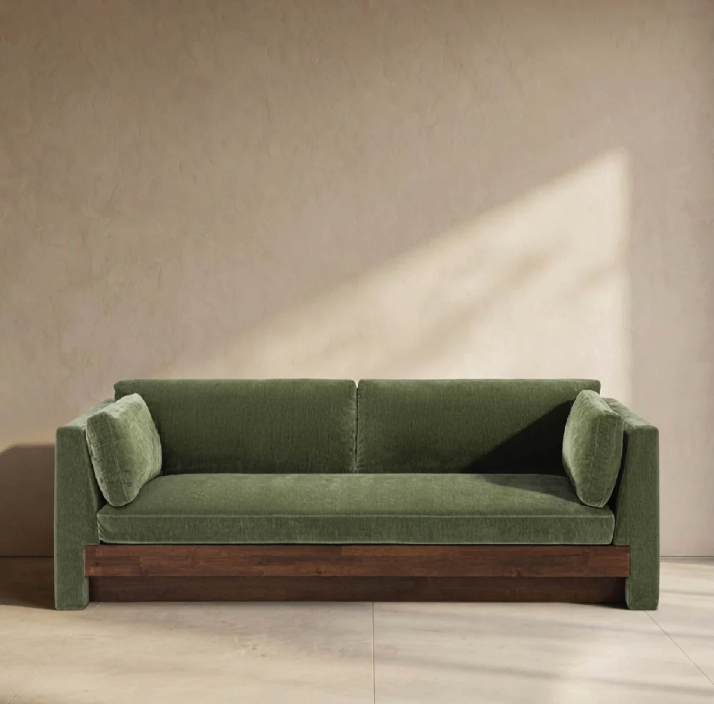 Grimlad sofa