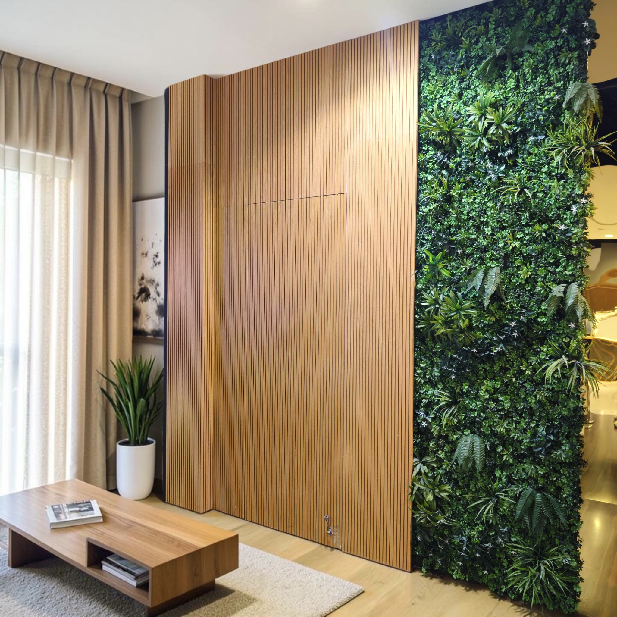 Verdura Slat Garden Wall