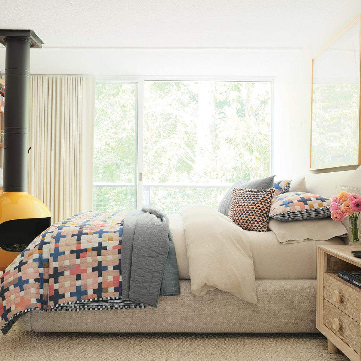 Zelvane Upholstered Bed