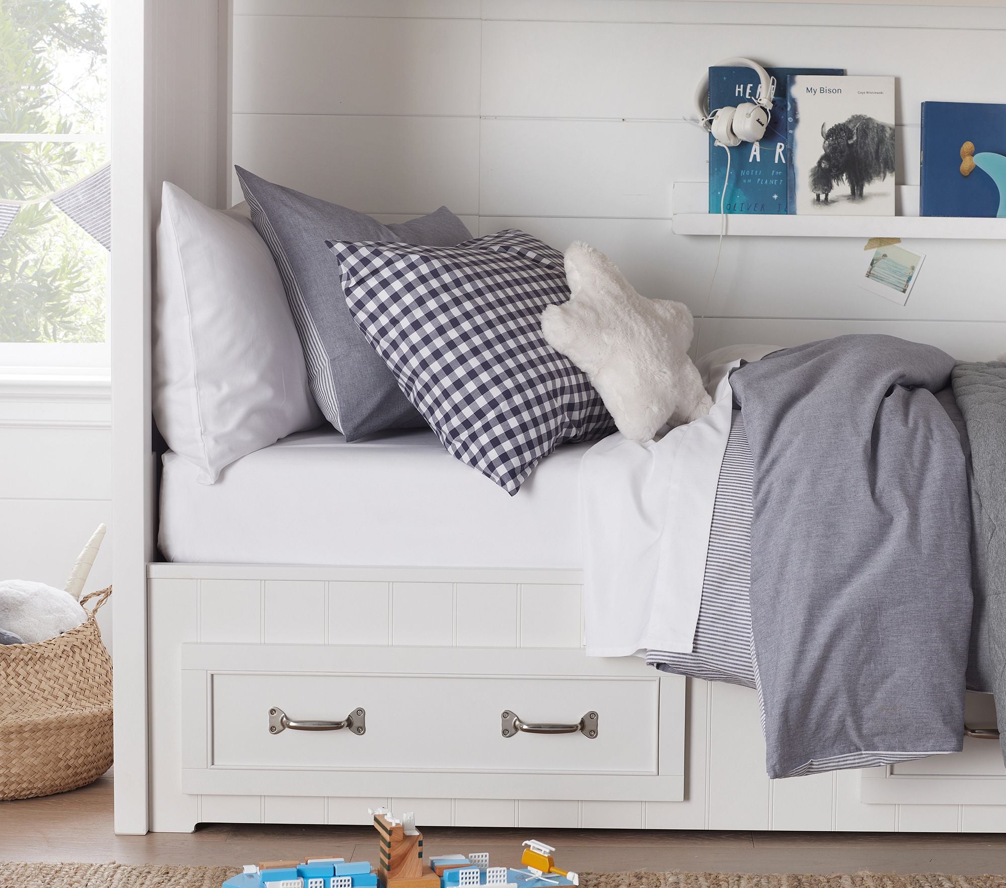 Bellber Twin-Over-Twin Bunk Bed