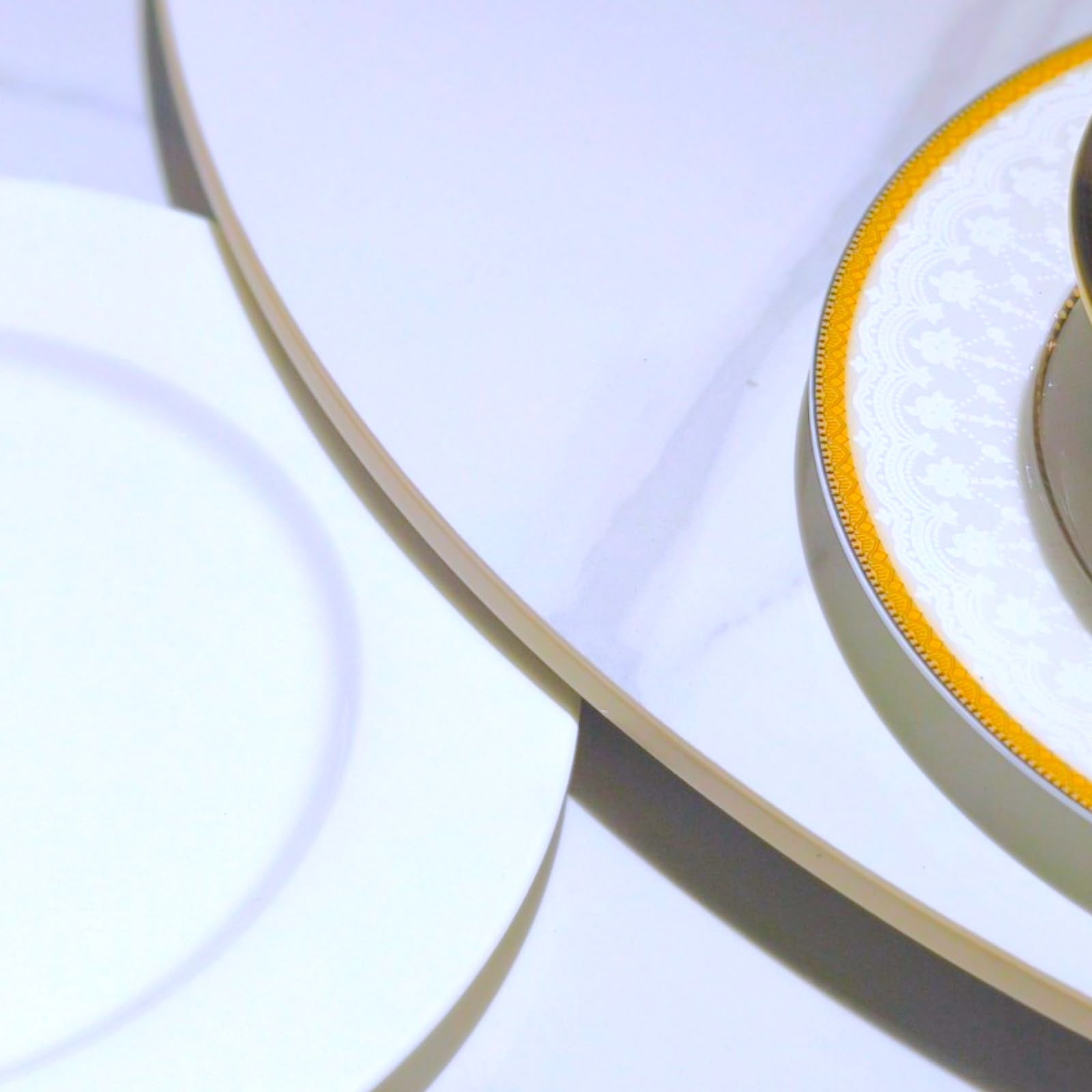 Elegant Round Dining Set – Marble & Gold Harmony with 6 Chairs