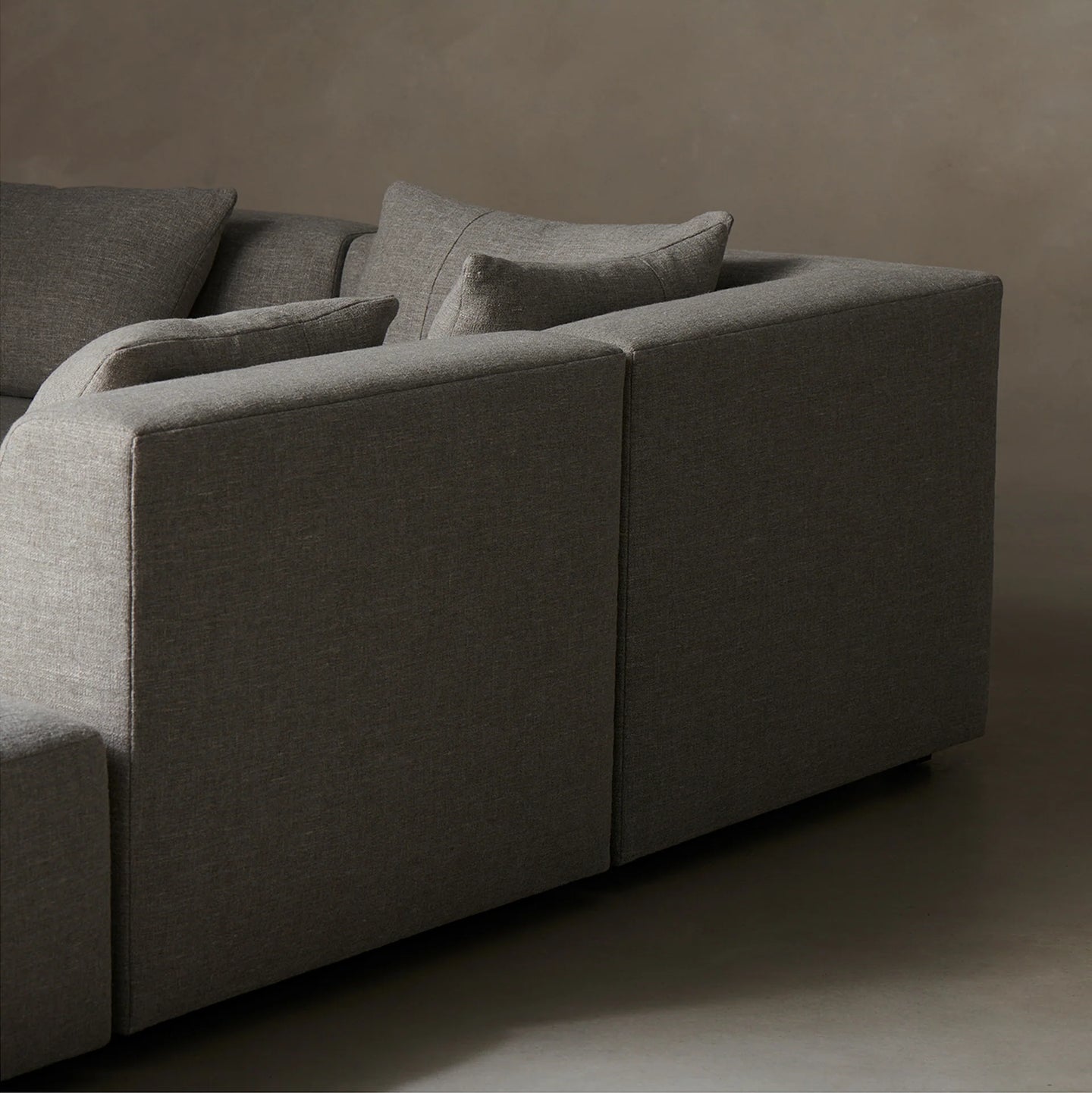 Grandelle Sofa