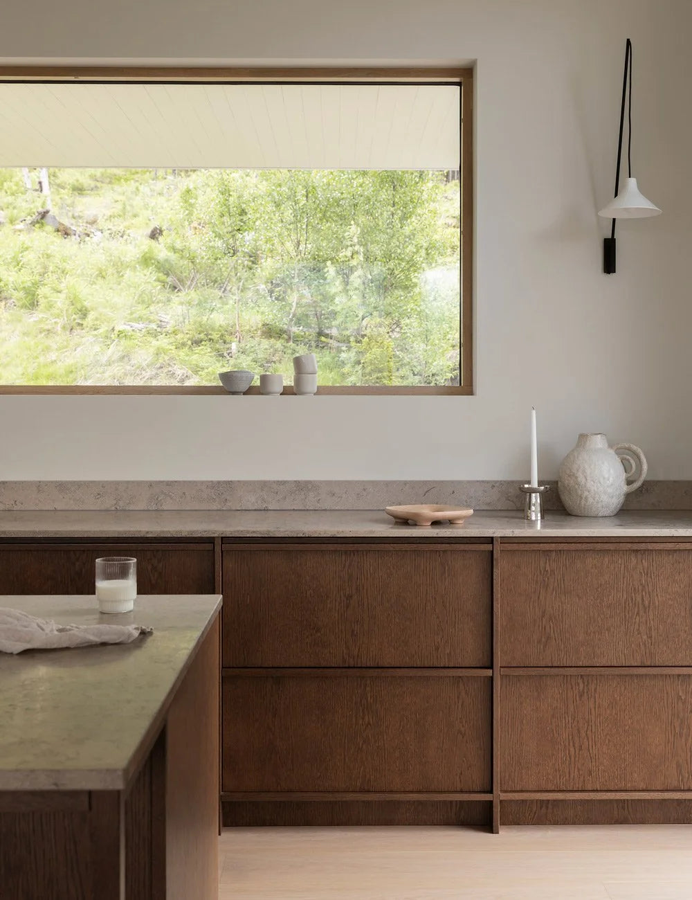 Minimalist timber kitchen with dark oak cabinetry